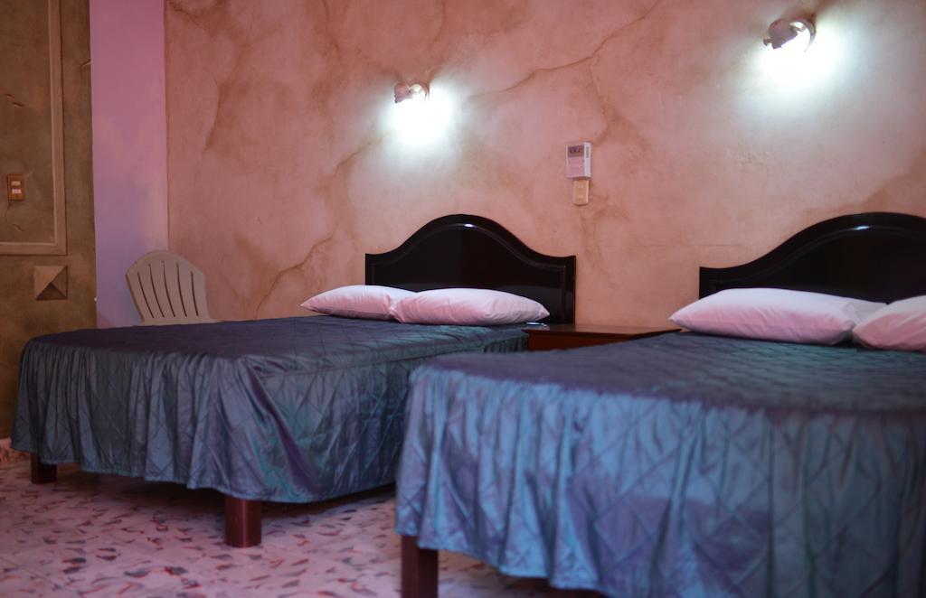 D'Margo Hotel Playa del Carmen Room photo