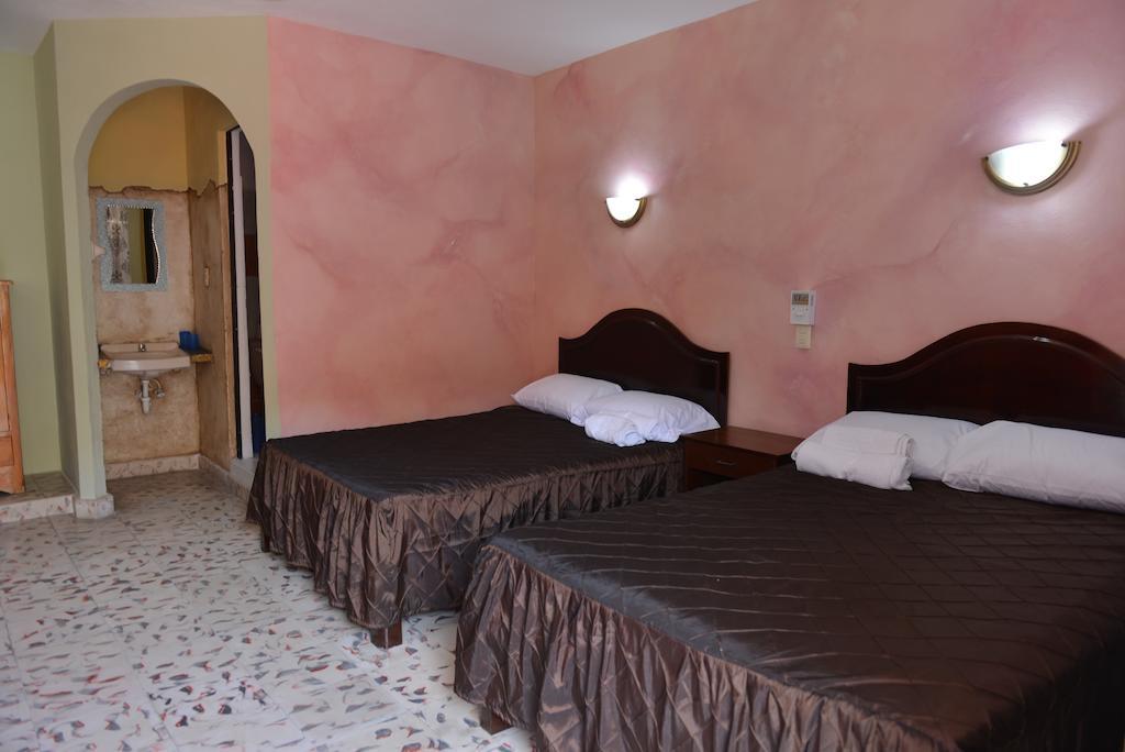 D'Margo Hotel Playa del Carmen Room photo